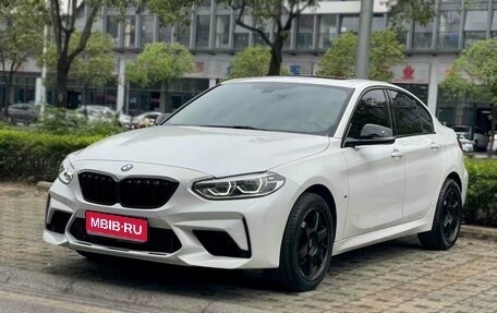 BMW 1 серия, 2022 год, 1 720 001 рублей, 1 фотография