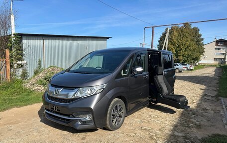 Honda Stepwgn IV, 2016 год, 1 900 000 рублей, 1 фотография