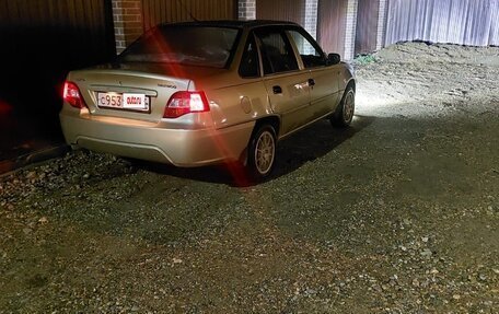 Daewoo Nexia I рестайлинг, 2009 год, 200 000 рублей, 5 фотография