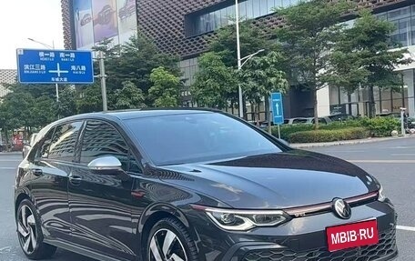 Volkswagen Golf GTI, 2022 год, 2 982 000 рублей, 1 фотография