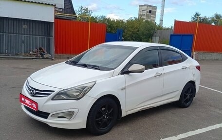 Hyundai Solaris II рестайлинг, 2014 год, 450 000 рублей, 1 фотография