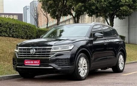 Volkswagen Touareg III, 2021 год, 4 250 000 рублей, 1 фотография