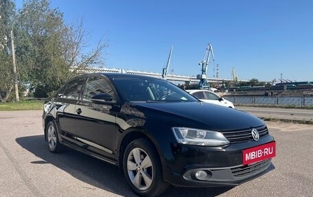 Volkswagen Jetta VI, 2012 год, 999 000 рублей, 5 фотография