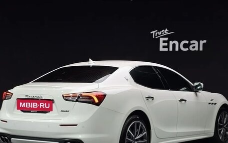 Maserati Ghibli, 2022 год, 3 858 114 рублей, 2 фотография