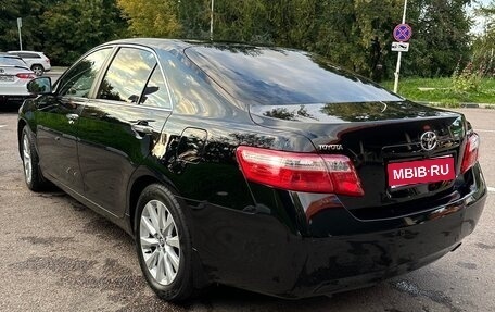 Toyota Camry, 2011 год, 1 550 000 рублей, 1 фотография