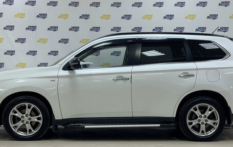 Mitsubishi Outlander III рестайлинг 3, 2013 год, 1 830 000 рублей, 4 фотография