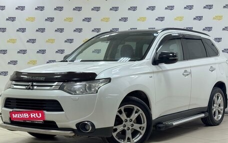 Mitsubishi Outlander III рестайлинг 3, 2013 год, 1 830 000 рублей, 3 фотография