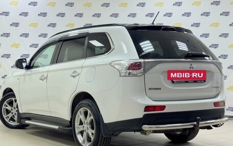 Mitsubishi Outlander III рестайлинг 3, 2013 год, 1 830 000 рублей, 5 фотография