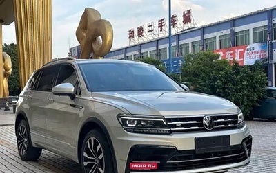 Volkswagen Tiguan II, 2021 год, 2 300 000 рублей, 1 фотография