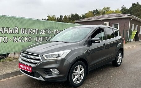 Ford Kuga III, 2019 год, 1 580 000 рублей, 1 фотография