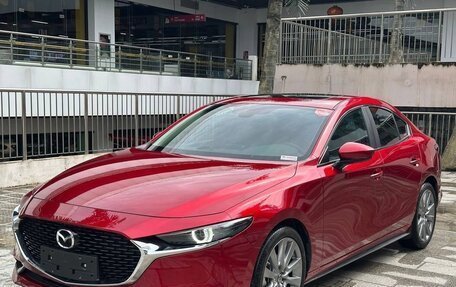 Mazda 3, 2021 год, 1 600 000 рублей, 2 фотография