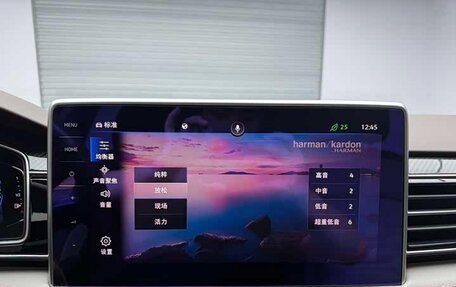 Volkswagen Tiguan II, 2022 год, 3 540 000 рублей, 12 фотография