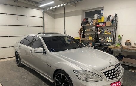 Mercedes-Benz S-Класс, 2006 год, 2 100 000 рублей, 1 фотография