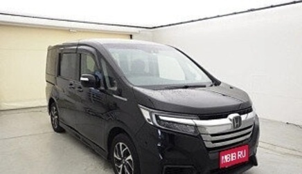 Honda Stepwgn IV, 2019 год, 1 950 000 рублей, 1 фотография