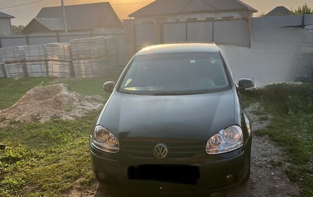 Volkswagen Golf V, 2005 год, 515 000 рублей, 1 фотография