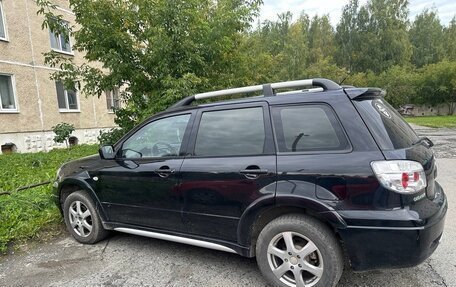 Mitsubishi Outlander III рестайлинг 3, 2007 год, 1 100 000 рублей, 1 фотография