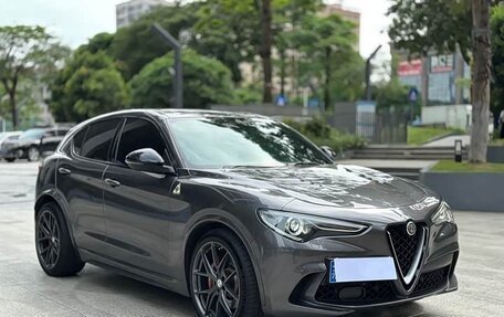 Alfa Romeo Stelvio, 2022 год, 5 164 000 рублей, 3 фотография