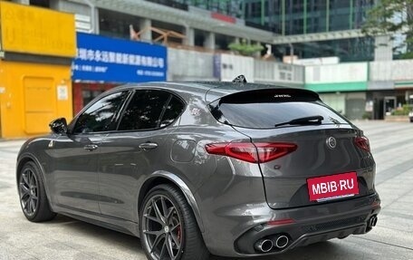 Alfa Romeo Stelvio, 2022 год, 5 164 000 рублей, 7 фотография