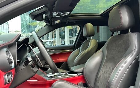 Alfa Romeo Stelvio, 2022 год, 5 164 000 рублей, 10 фотография