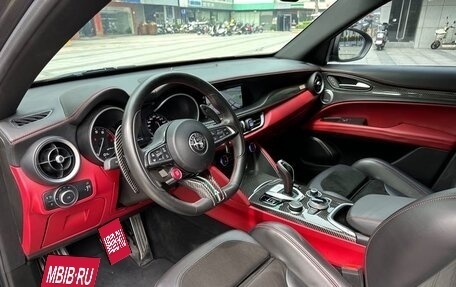 Alfa Romeo Stelvio, 2022 год, 5 164 000 рублей, 9 фотография