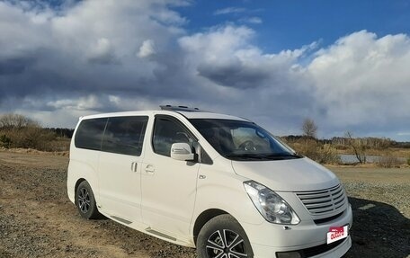 Hyundai Grand Starex Grand Starex I рестайлинг 2, 2013 год, 2 200 000 рублей, 1 фотография