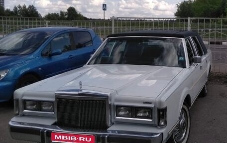 Lincoln Town Car II, 1988 год, 2 000 000 рублей, 1 фотография