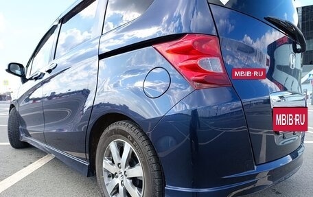Honda Freed I, 2011 год, 990 000 рублей, 5 фотография