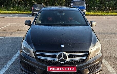 Mercedes-Benz A-Класс, 2015 год, 1 200 000 рублей, 1 фотография