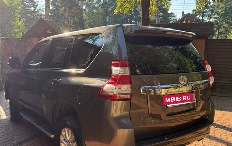 Toyota Land Cruiser Prado 150 рестайлинг 2, 2014 год, 4 500 000 рублей, 7 фотография