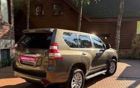 Toyota Land Cruiser Prado 150 рестайлинг 2, 2014 год, 4 500 000 рублей, 5 фотография