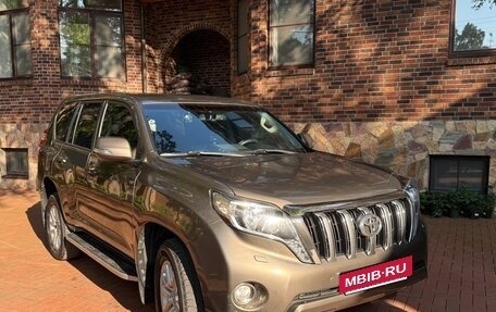Toyota Land Cruiser Prado 150 рестайлинг 2, 2014 год, 4 500 000 рублей, 3 фотография