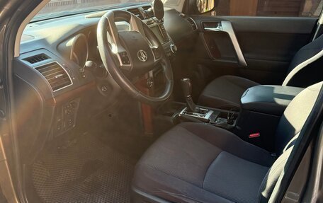 Toyota Land Cruiser Prado 150 рестайлинг 2, 2014 год, 4 500 000 рублей, 11 фотография