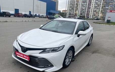 Toyota Camry, 2018 год, 3 050 000 рублей, 3 фотография