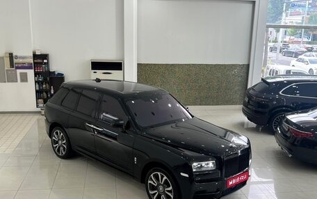Rolls-Royce Cullinan, 2023 год, 36 710 680 рублей, 1 фотография