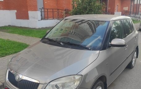 Skoda Fabia II, 2010 год, 549 000 рублей, 2 фотография