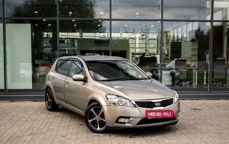 KIA cee'd I рестайлинг, 2010 год, 700 000 рублей, 5 фотография