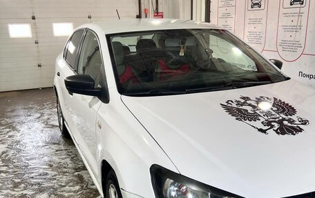 Volkswagen Polo VI (EU Market), 2019 год, 600 000 рублей, 2 фотография