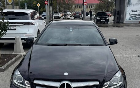 Mercedes-Benz C-Класс, 2011 год, 1 500 000 рублей, 2 фотография