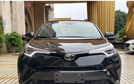 Toyota C-HR I рестайлинг, 2021 год, 1 302 000 рублей, 2 фотография