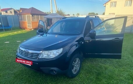 Subaru Forester, 2011 год, 990 000 рублей, 2 фотография