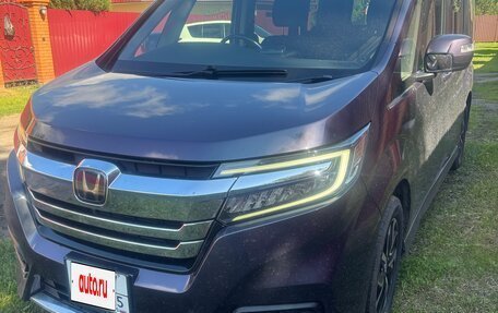 Honda Stepwgn IV, 2019 год, 2 650 000 рублей, 2 фотография