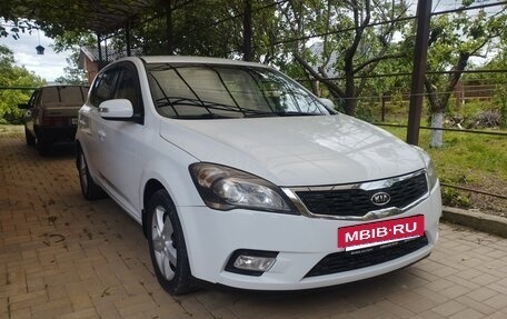 KIA cee'd I рестайлинг, 2011 год, 890 000 рублей, 3 фотография