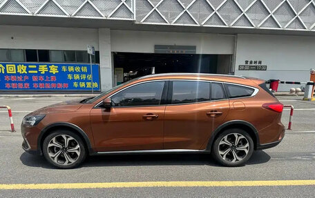 Ford Focus IV, 2021 год, 1 370 998 рублей, 3 фотография
