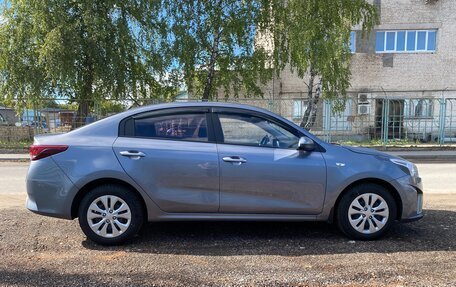 KIA Rio IV, 2021 год, 1 375 000 рублей, 5 фотография