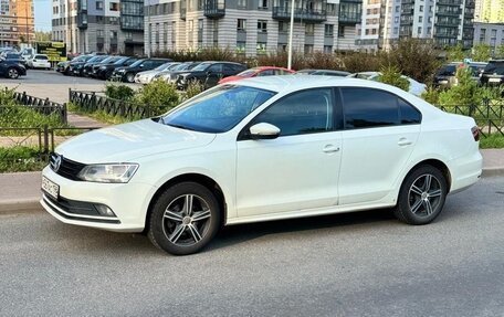 Volkswagen Jetta VI, 2016 год, 950 000 рублей, 2 фотография