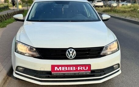 Volkswagen Jetta VI, 2016 год, 950 000 рублей, 3 фотография