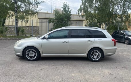 Toyota Avensis III рестайлинг, 2004 год, 580 000 рублей, 3 фотография
