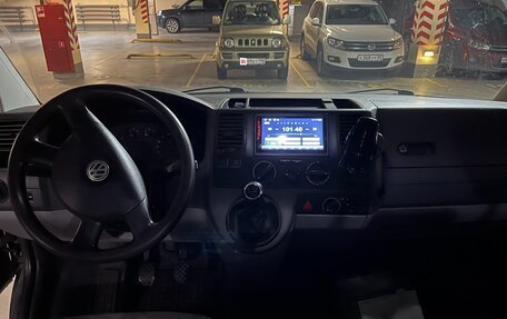 Volkswagen Transporter T5 рестайлинг, 2009 год, 1 250 000 рублей, 2 фотография