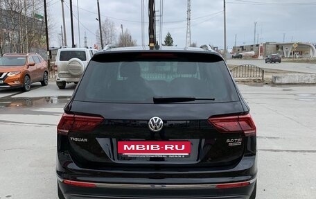 Volkswagen Tiguan II, 2017 год, 2 500 000 рублей, 2 фотография
