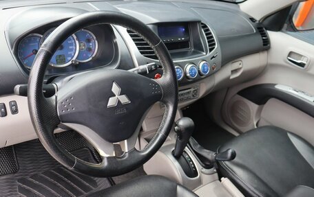 Mitsubishi L200 IV рестайлинг, 2007 год, 1 049 000 рублей, 5 фотография